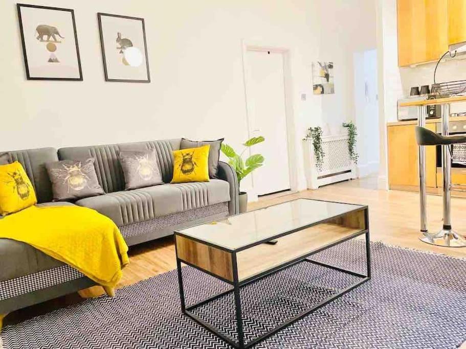 Lovely 2 Bedroom Apartment In Chelsea Sw3 Londyn Zewnętrze zdjęcie