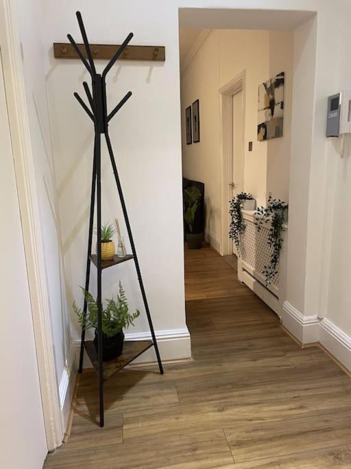 Lovely 2 Bedroom Apartment In Chelsea Sw3 Londyn Zewnętrze zdjęcie
