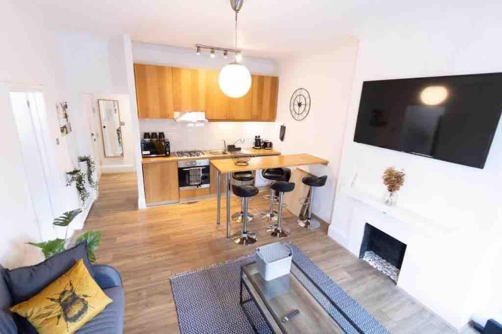 Lovely 2 Bedroom Apartment In Chelsea Sw3 Londyn Zewnętrze zdjęcie