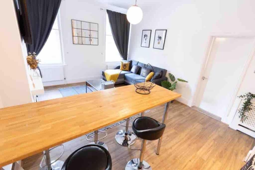 Lovely 2 Bedroom Apartment In Chelsea Sw3 Londyn Zewnętrze zdjęcie